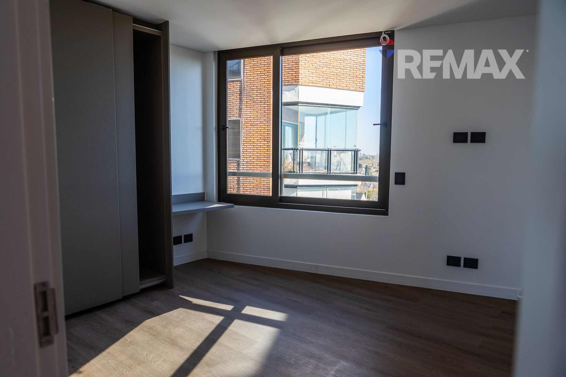 Depto 2 Amb Vista Al Rio Full Amenities Cochera