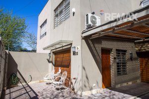 Venta Casa 6 ambientes pileta jardin Martinez