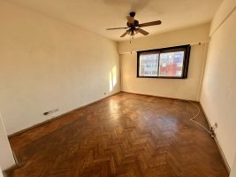 Apartment for Sale: 3 Rooms, San Fernando
