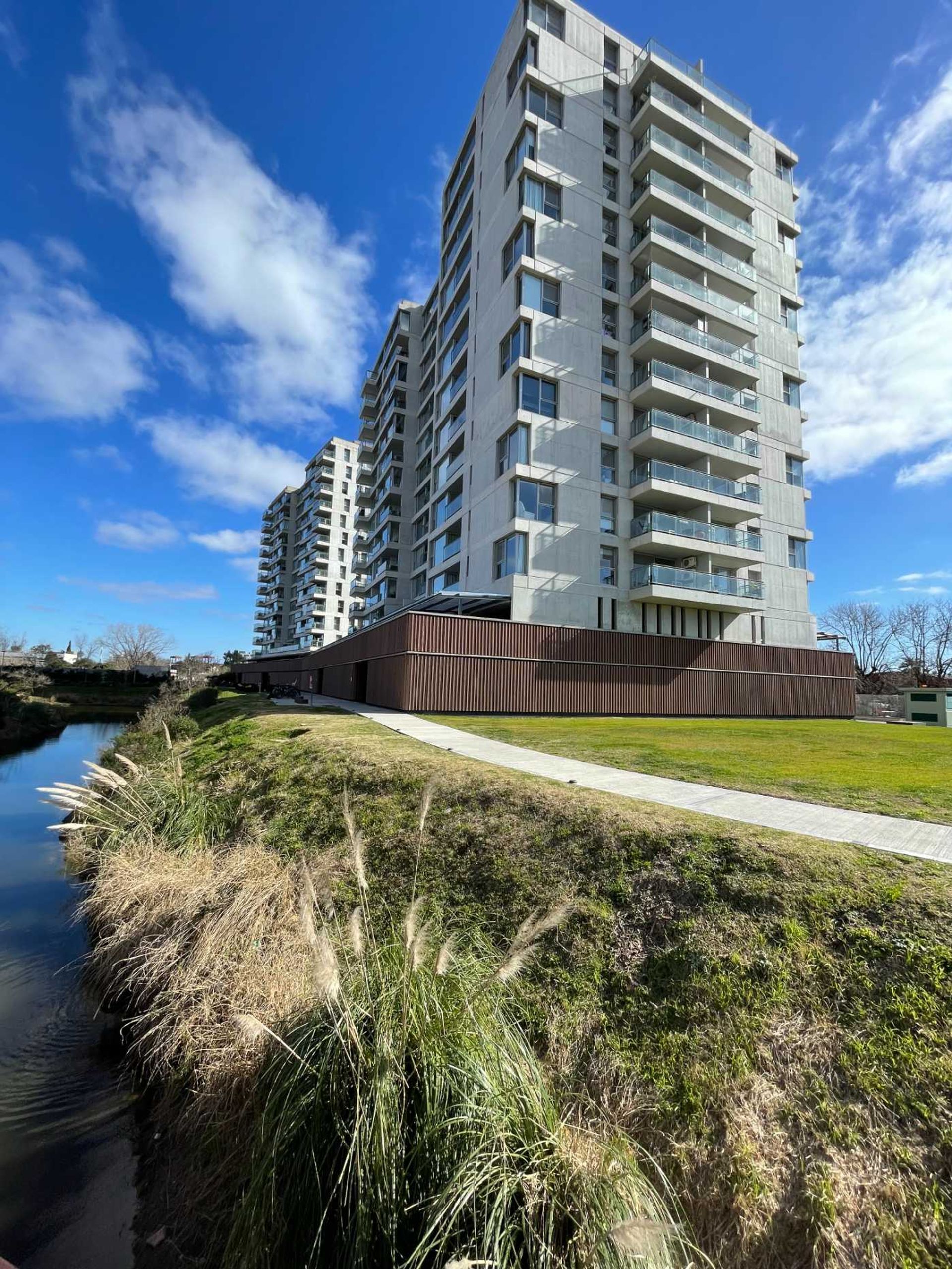 Venta Dpto 2 Amb Balcon Cochera Tigre Vista Al Rio