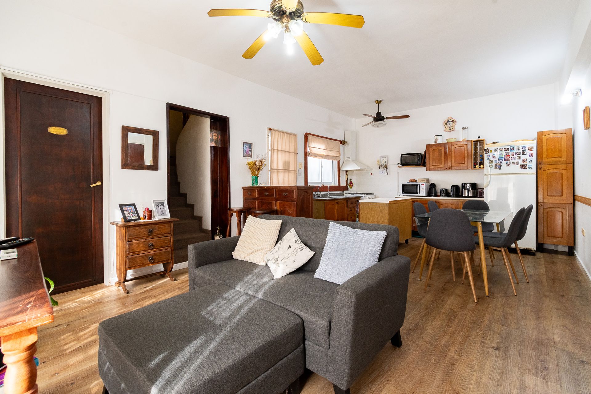 Sale of 4-room Ph in Vicente Lopez