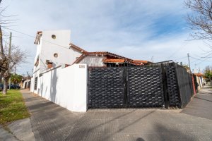 Sale of 4-room Ph in Vicente Lopez