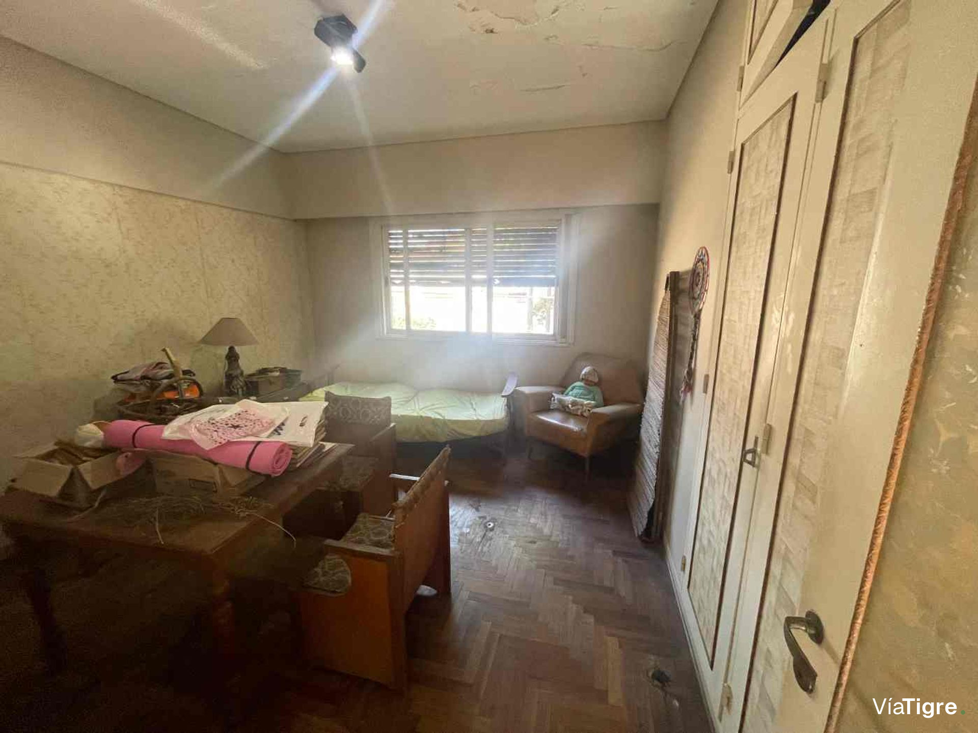 Venta Casa 3 Amb, Olivos, c/dos locales, Garage.