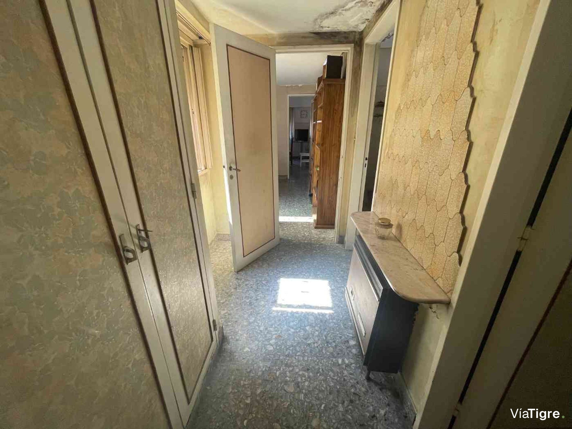 Venta Casa 3 Amb, Olivos, c/dos locales, Garage.