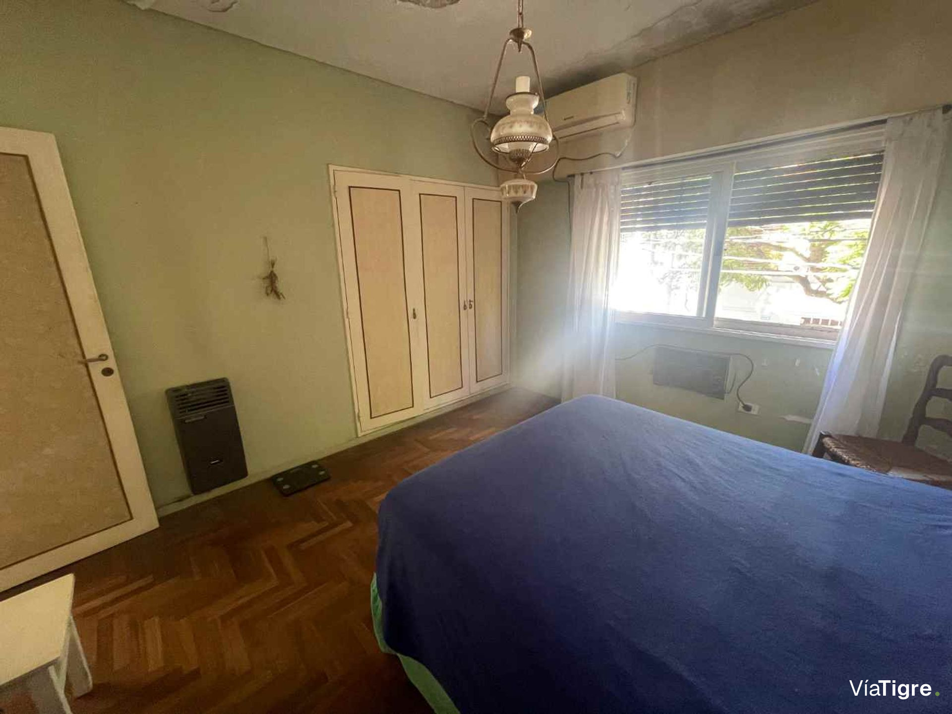 Venta Casa 3 Amb, Olivos, c/dos locales, Garage.