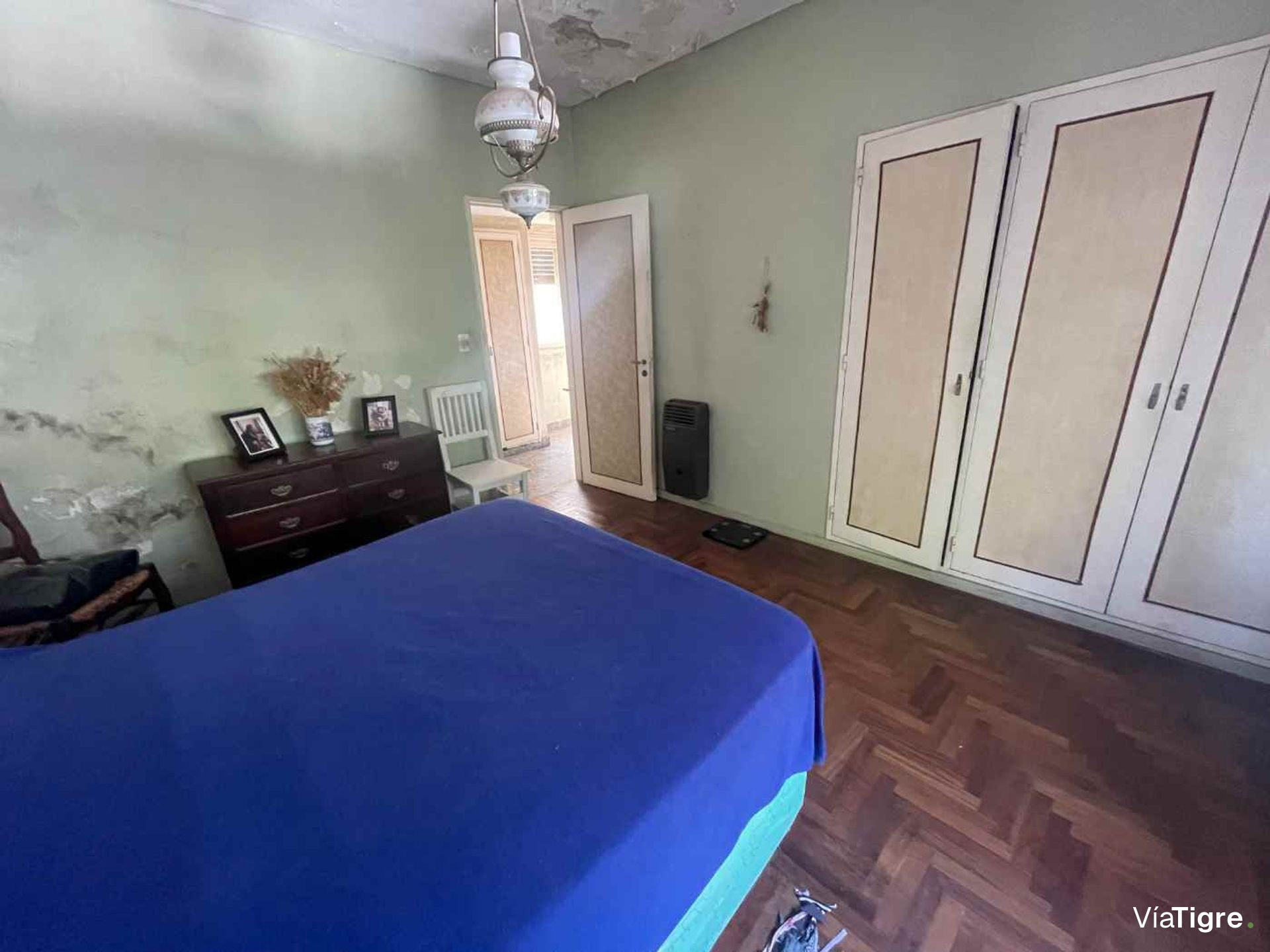 Venta Casa 3 Amb, Olivos, c/dos locales, Garage.