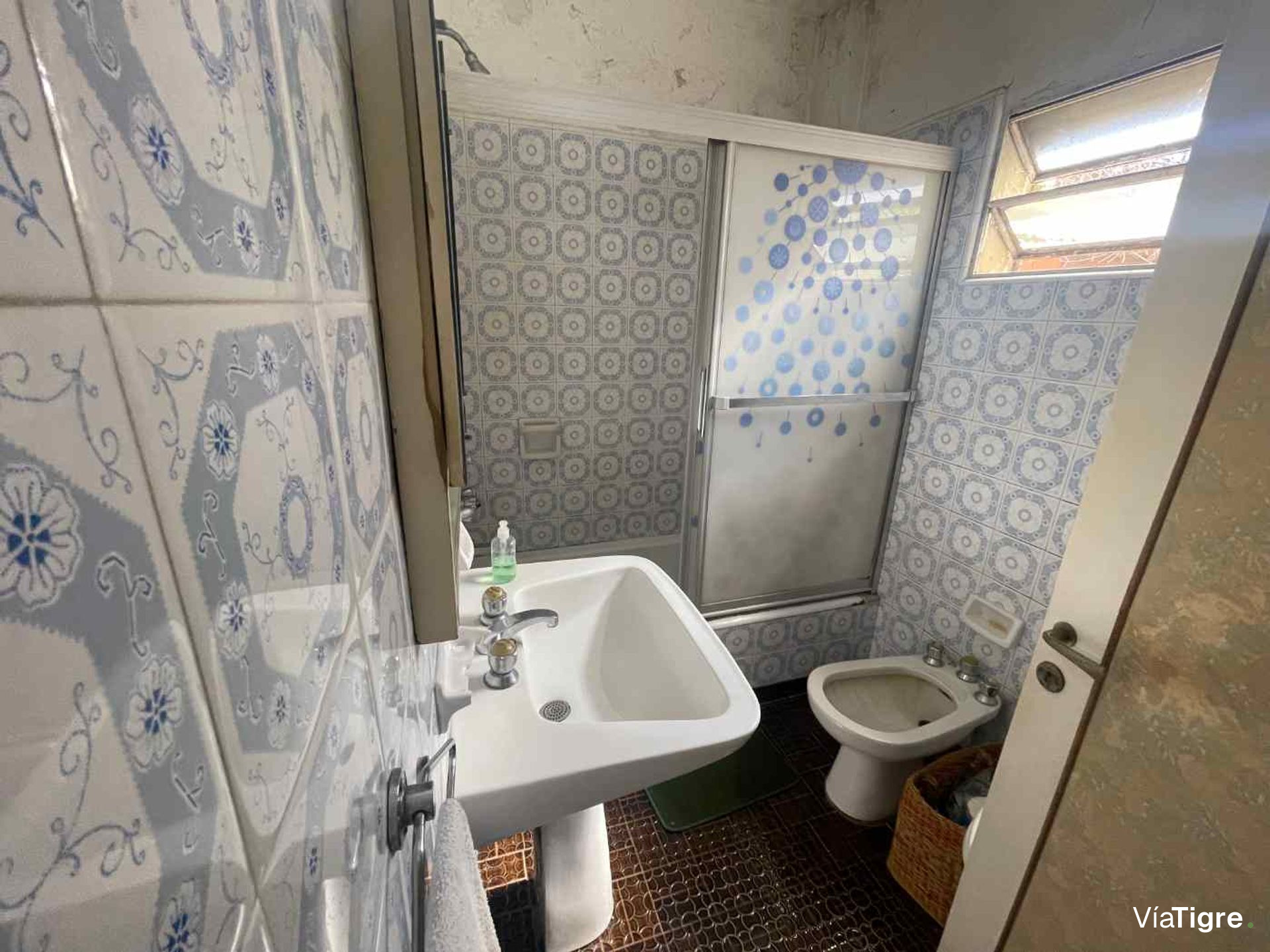Venta Casa 3 Amb, Olivos, c/dos locales, Garage.