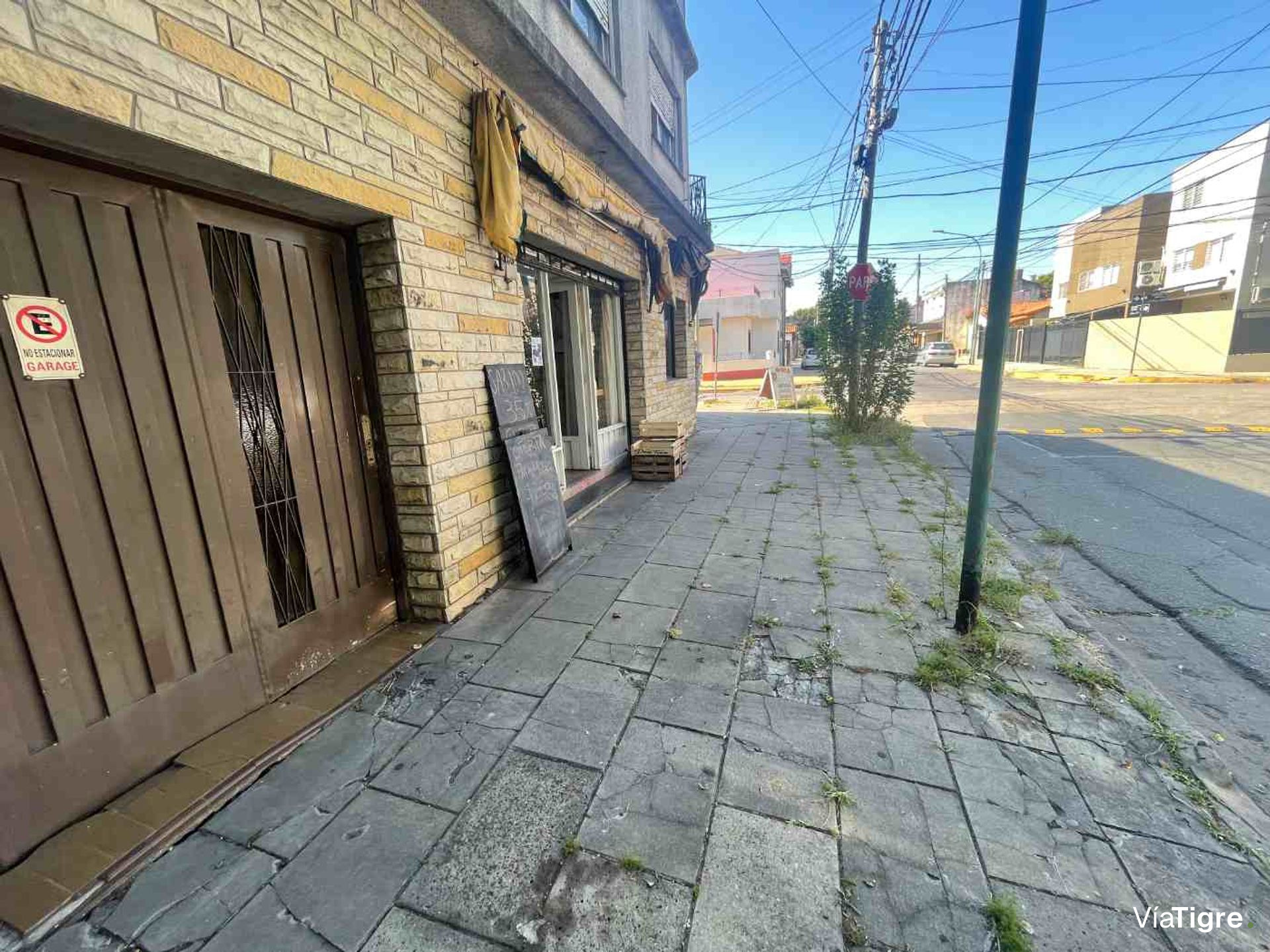 Venta Casa 3 Amb, Olivos, c/dos locales, Garage.