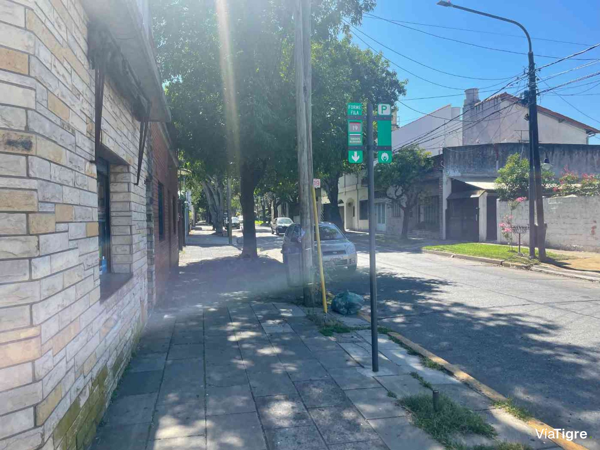 Venta Casa 3 Amb, Olivos, c/dos locales, Garage.