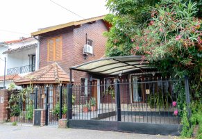 House for Sale – 6 Rooms – Villa Adelina – Opportunity
