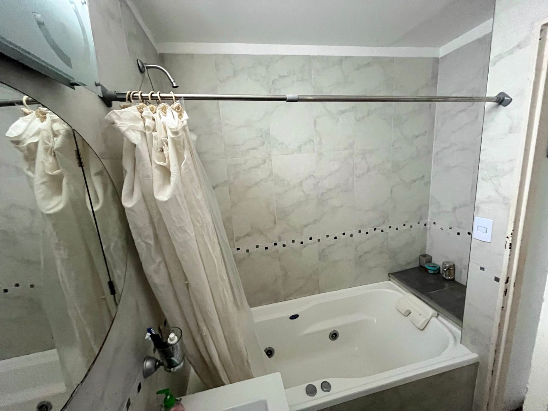 Venta Depto 3 1/2 Amb Con Balcon, Vista Al Rio, Ac