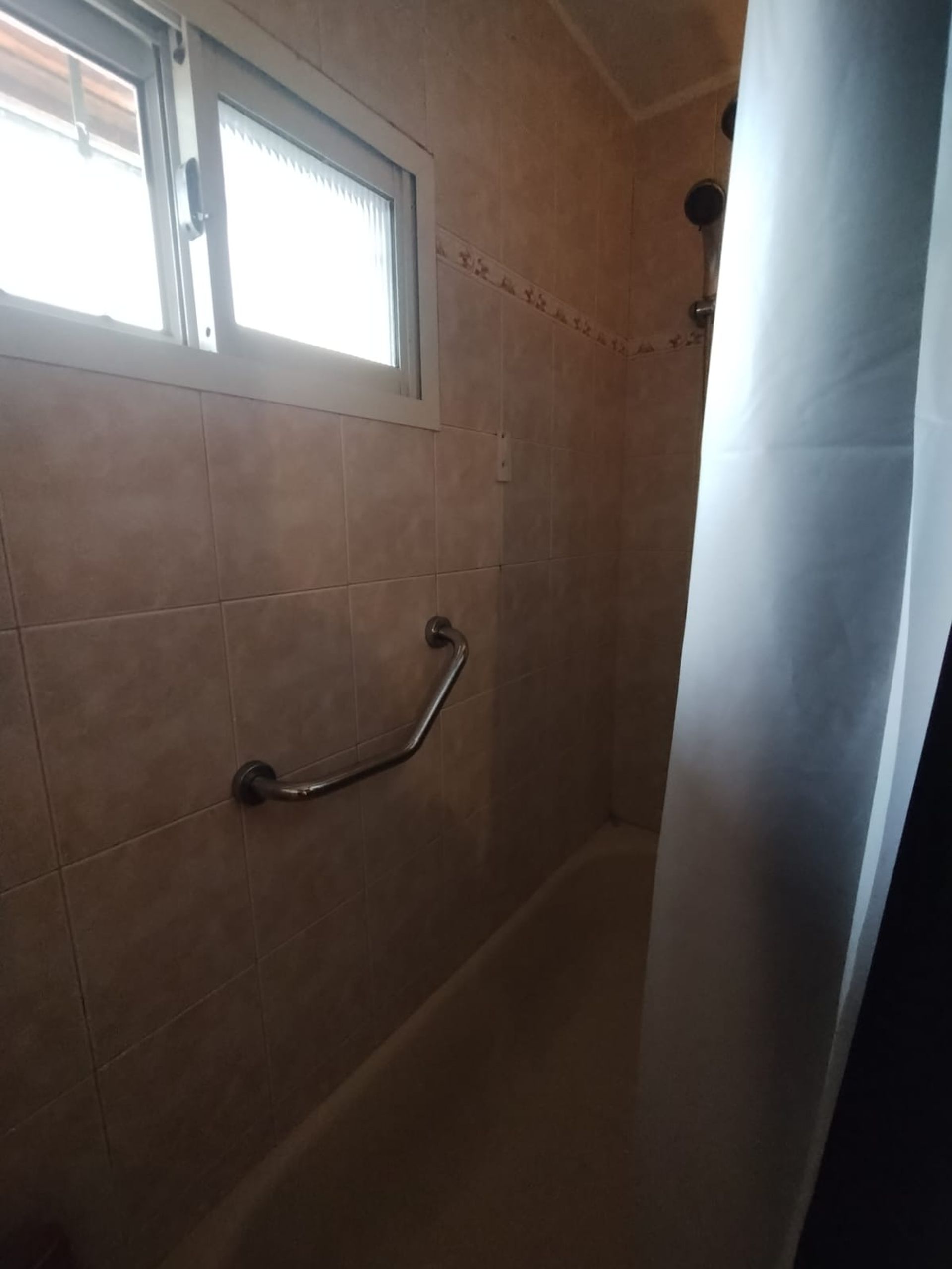 VENTA Hermosa Casa con Quincho y Pileta en Beccar