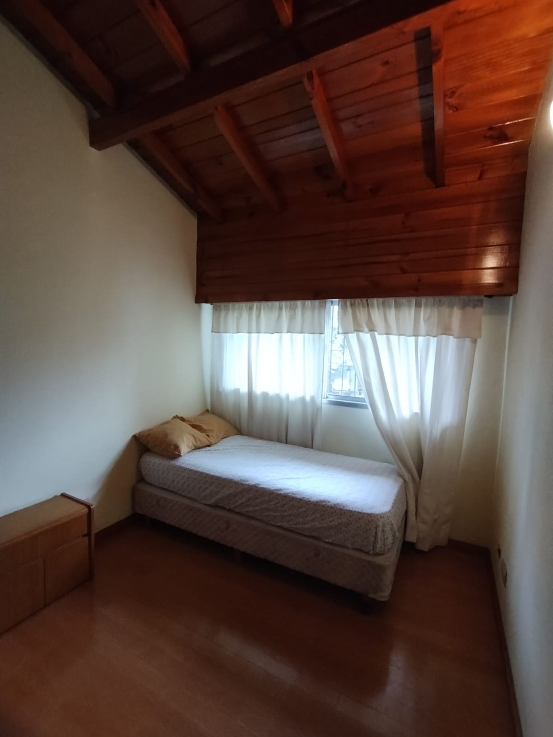 VENTA Hermosa Casa con Quincho y Pileta en Beccar