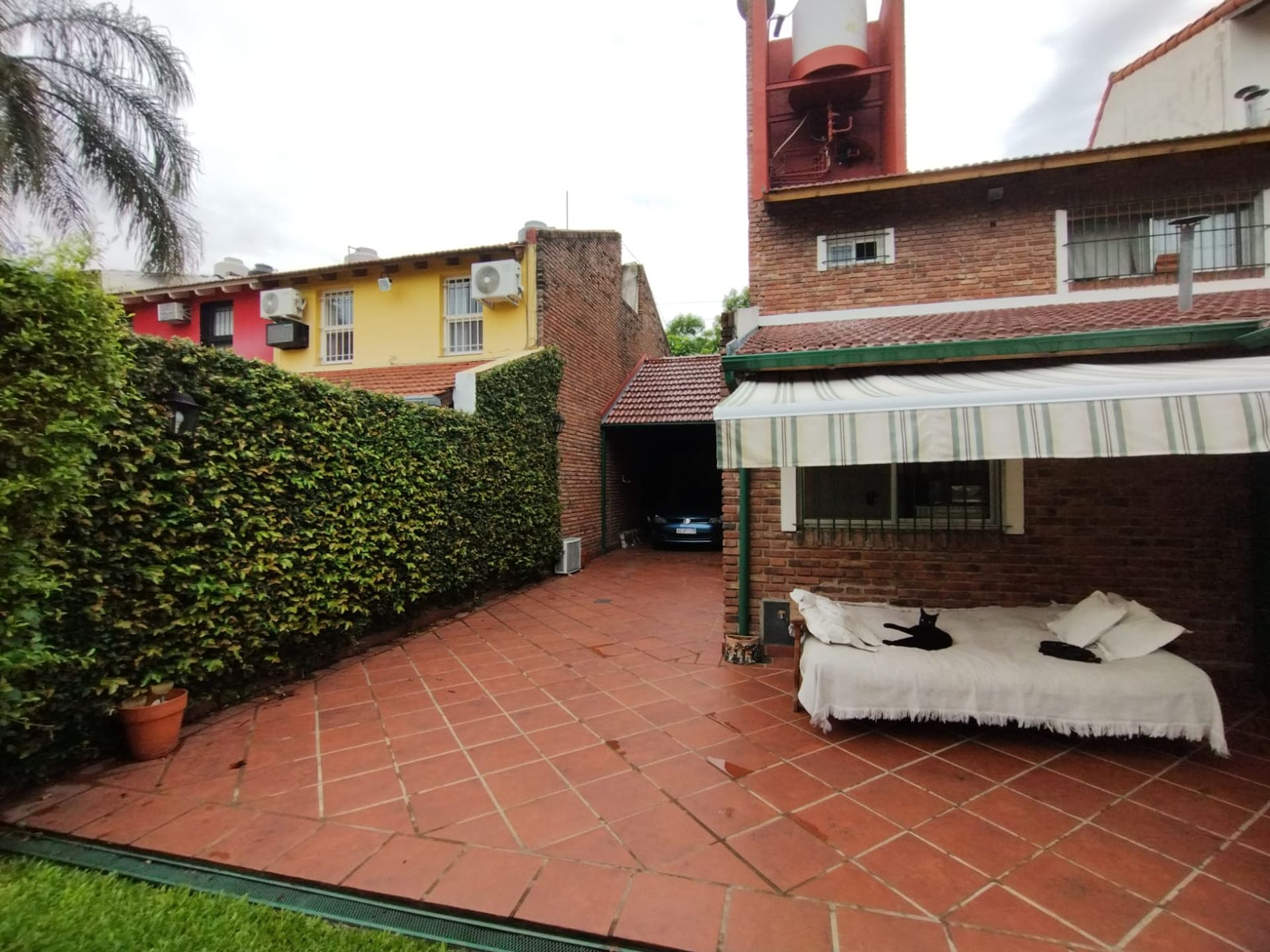 VENTA Hermosa Casa con Quincho y Pileta en Beccar