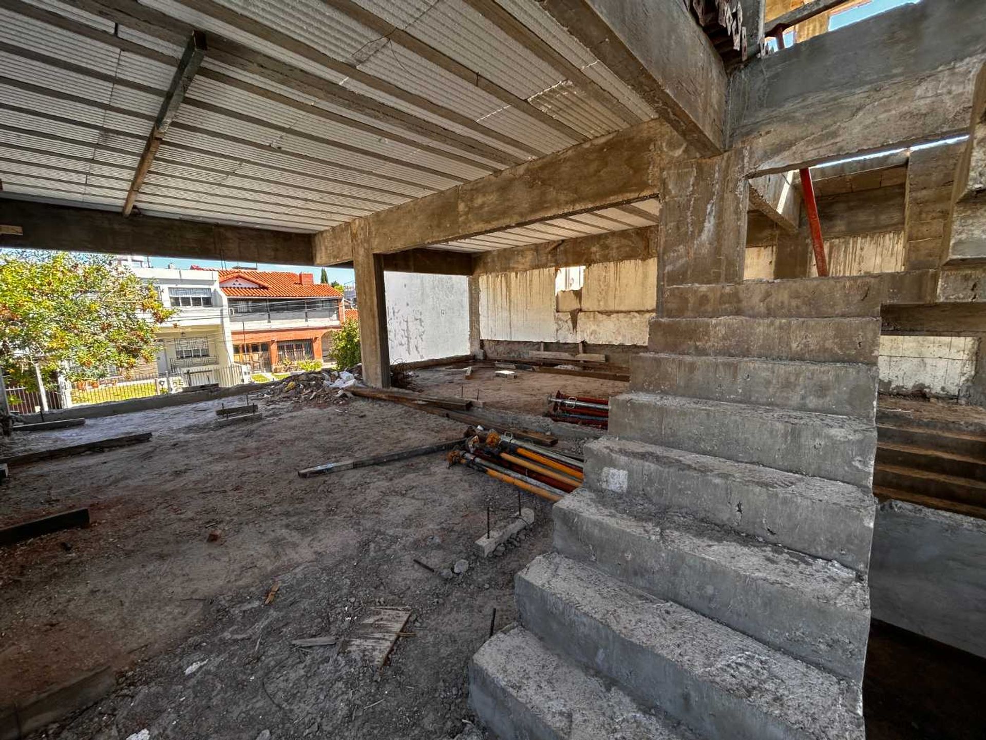 Triple apartment for sale to finish in the best area of Olivos