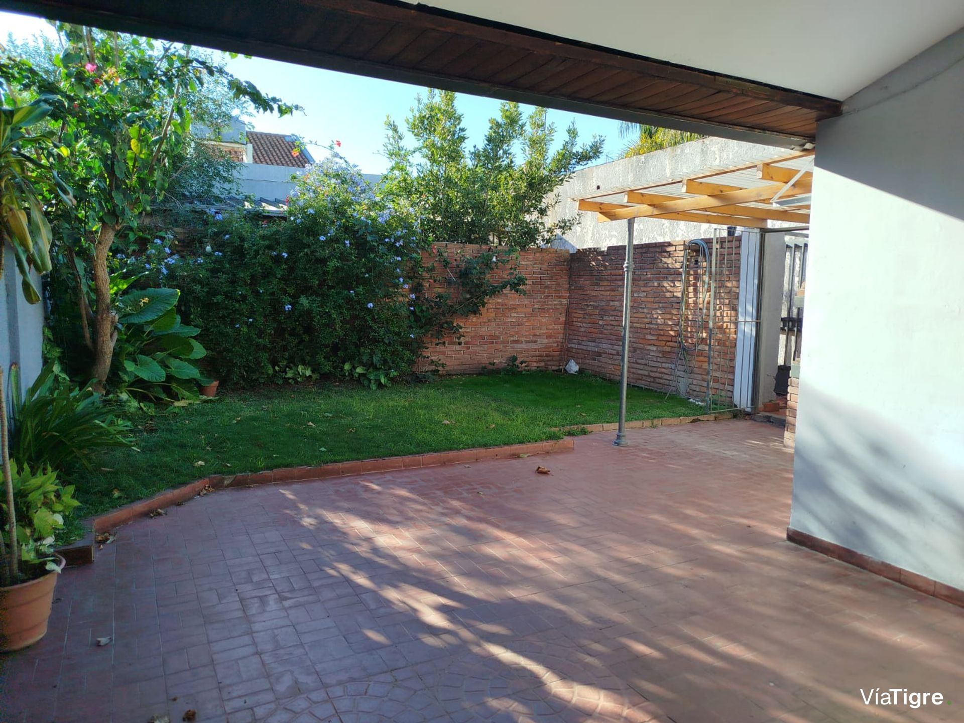 Venta Casa 4 Ambientes Con Lote De 299Mts2