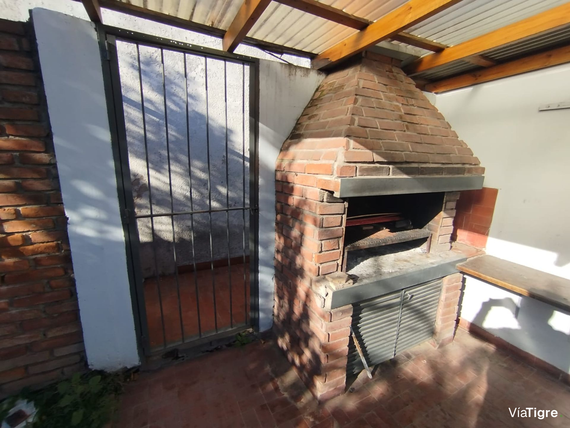 Venta Casa 4 Ambientes Con Lote De 299Mts2