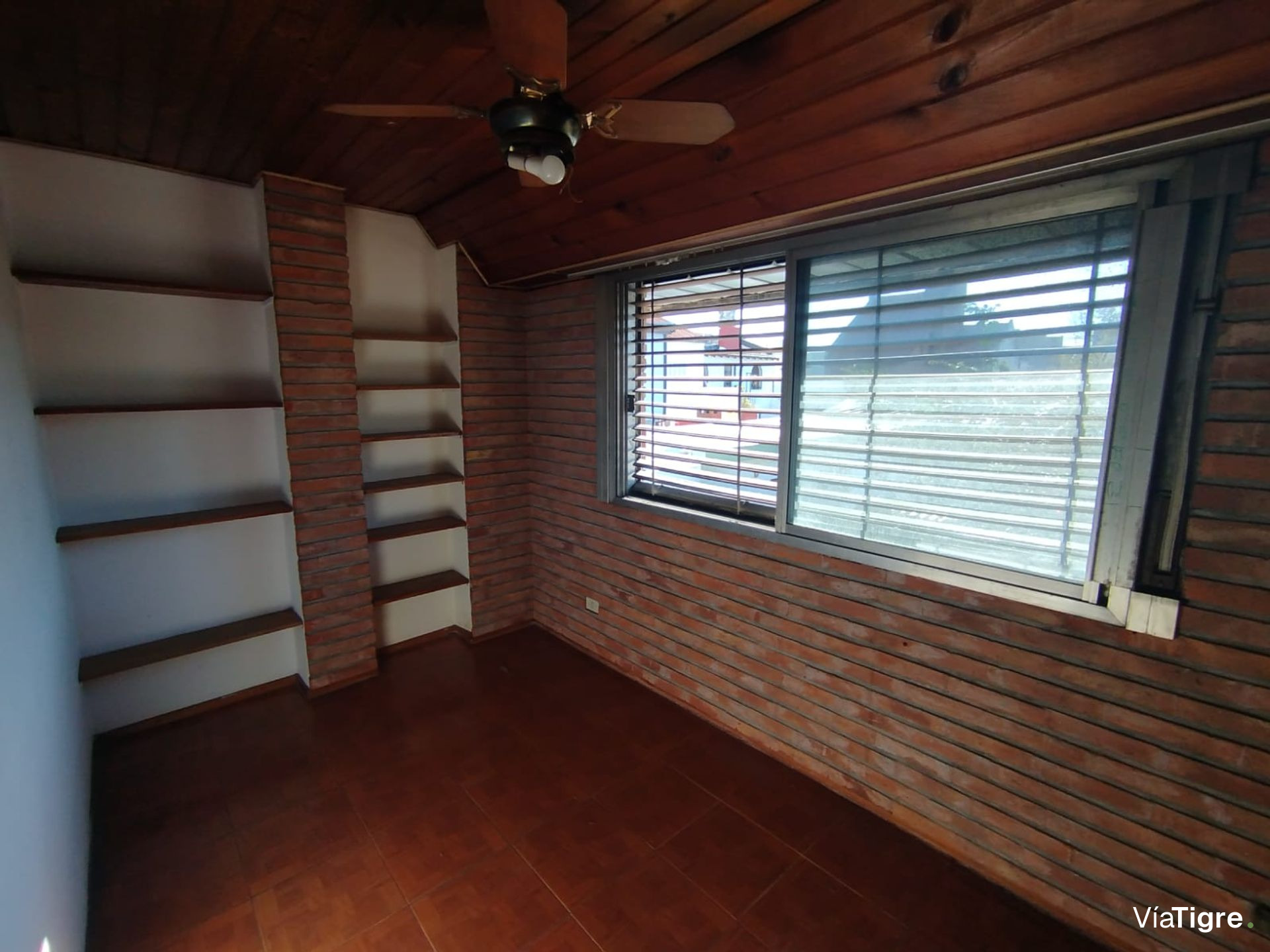 Venta Casa 4 Ambientes Con Lote De 299Mts2