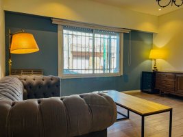 Venta De Casa En Beccar 4 Ambientes Con Jardin