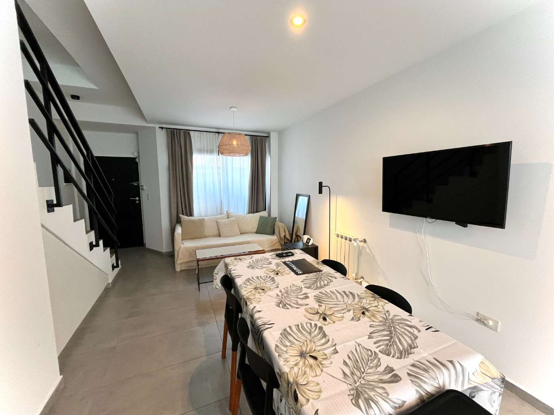 Venta Dúplex 4 amb. Cochera, terraza y jardin