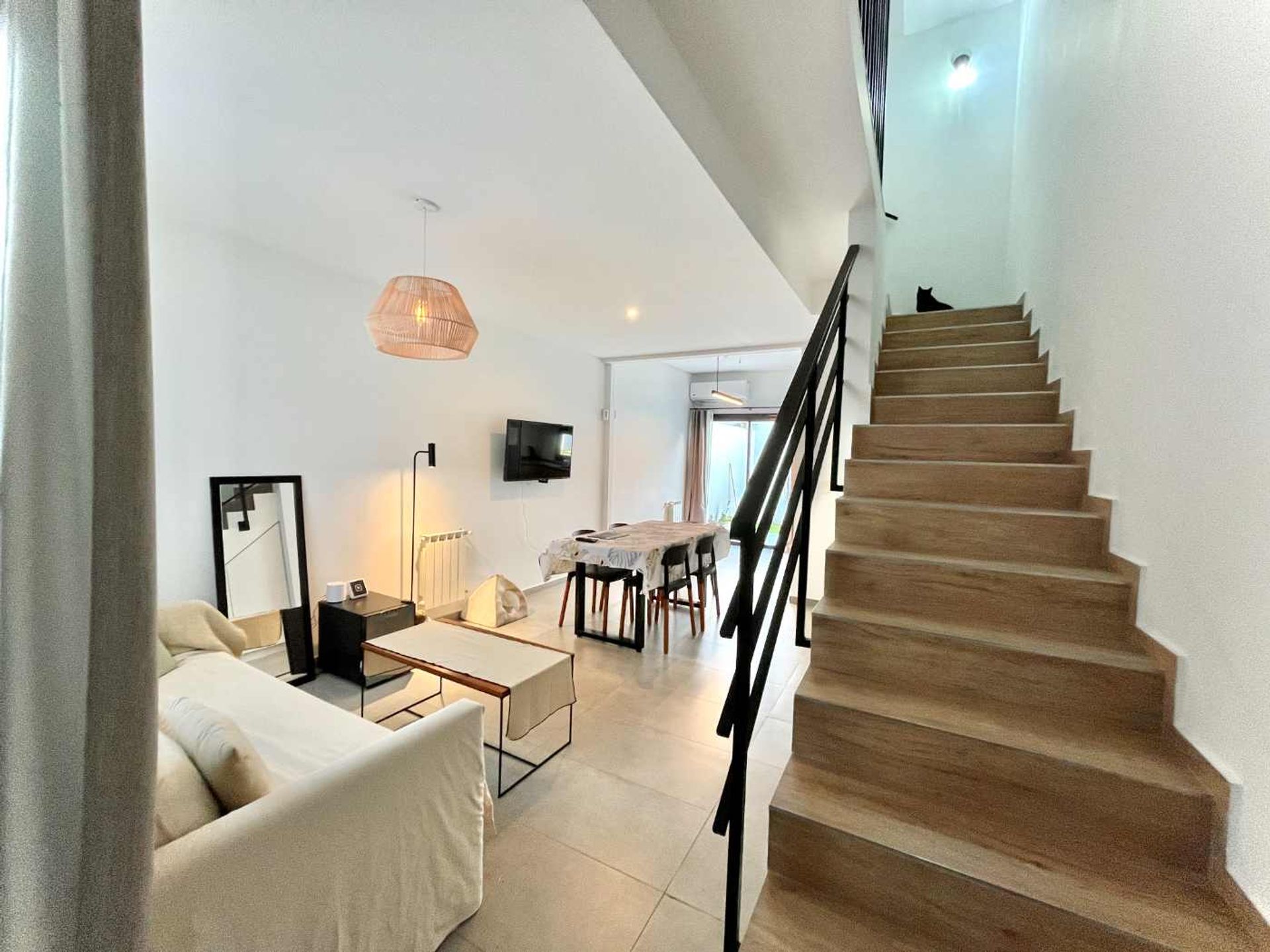 Venta Dúplex 4 amb. Cochera, terraza y jardin