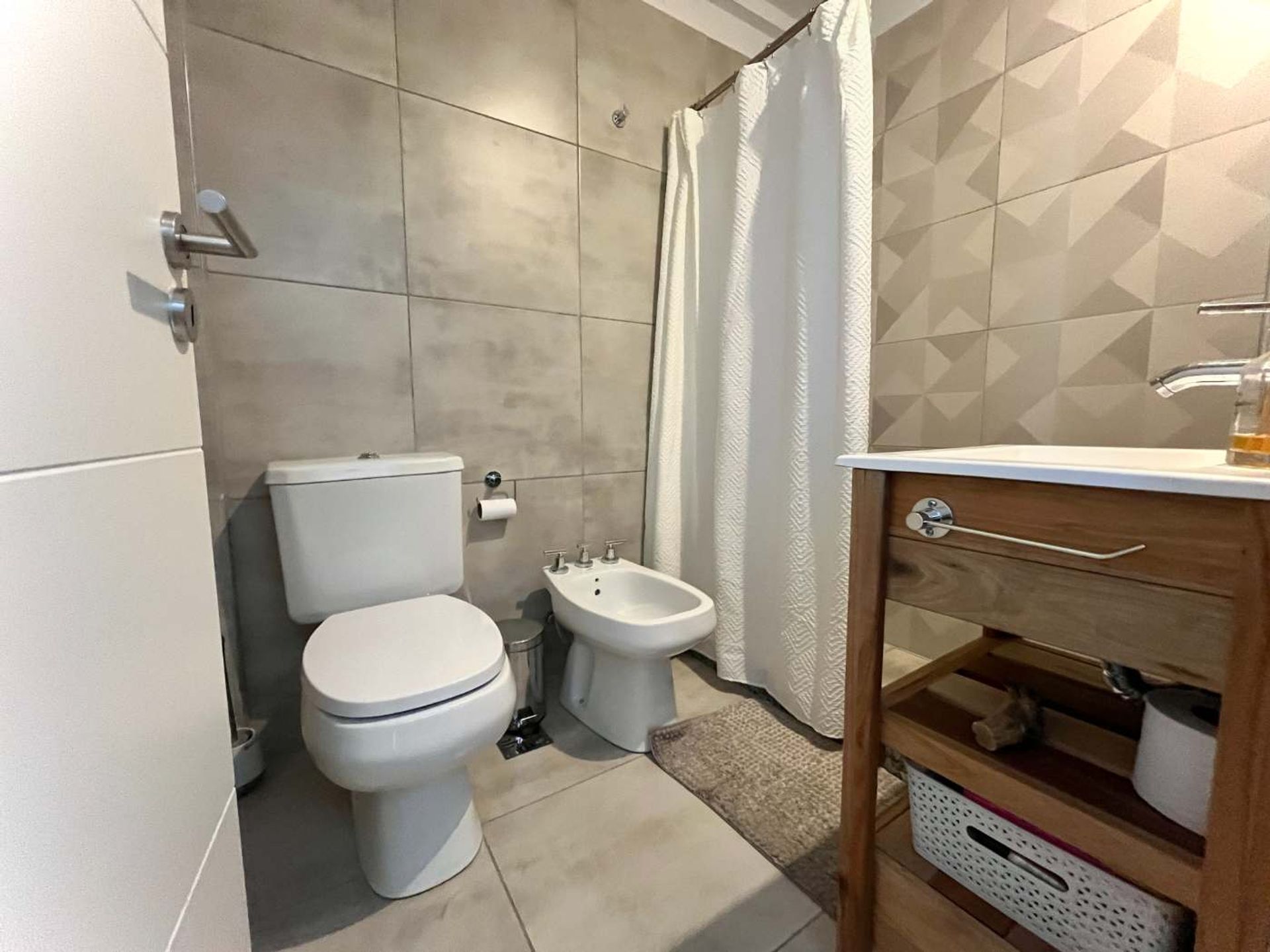 Venta Dúplex 4 amb. Cochera, terraza y jardin