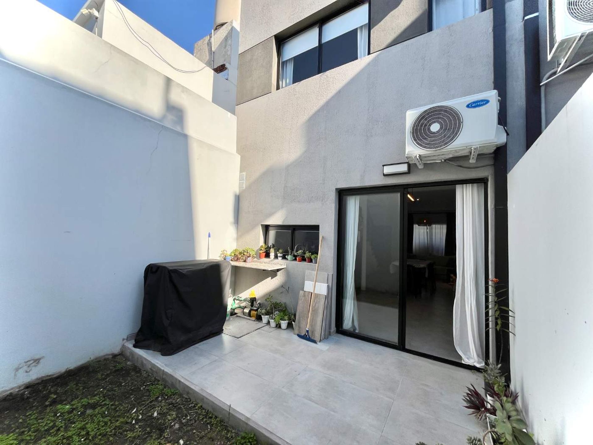 Venta Dúplex 4 amb. Cochera, terraza y jardin