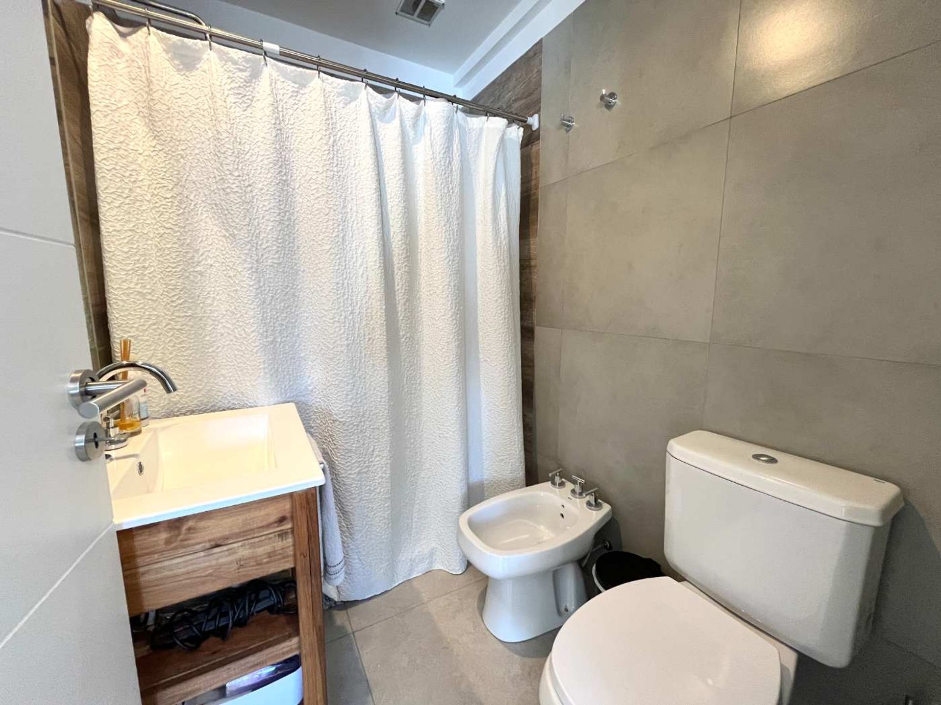 Venta Dúplex 4 amb. Cochera, terraza y jardin