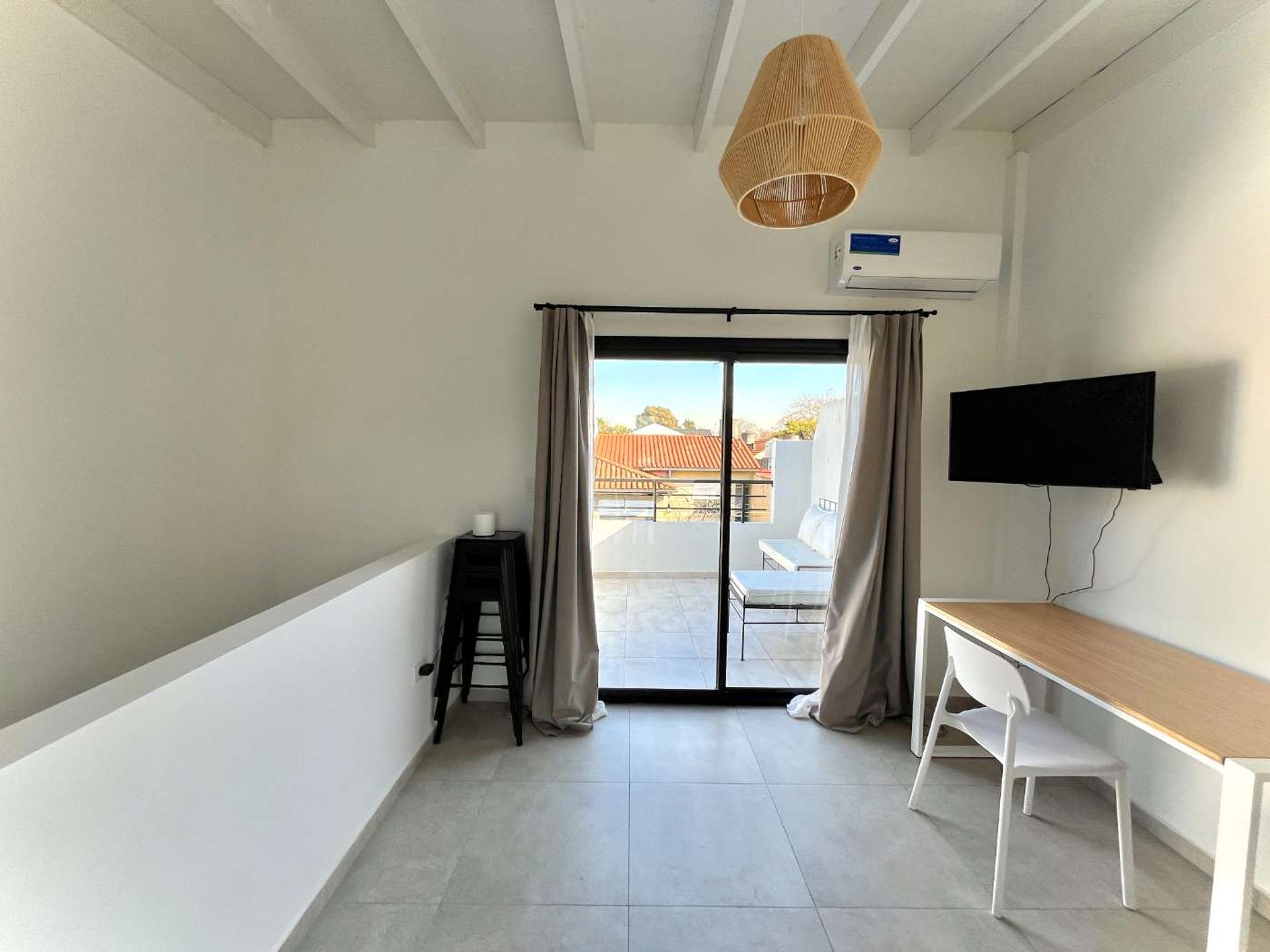 Venta Dúplex 4 amb. Cochera, terraza y jardin