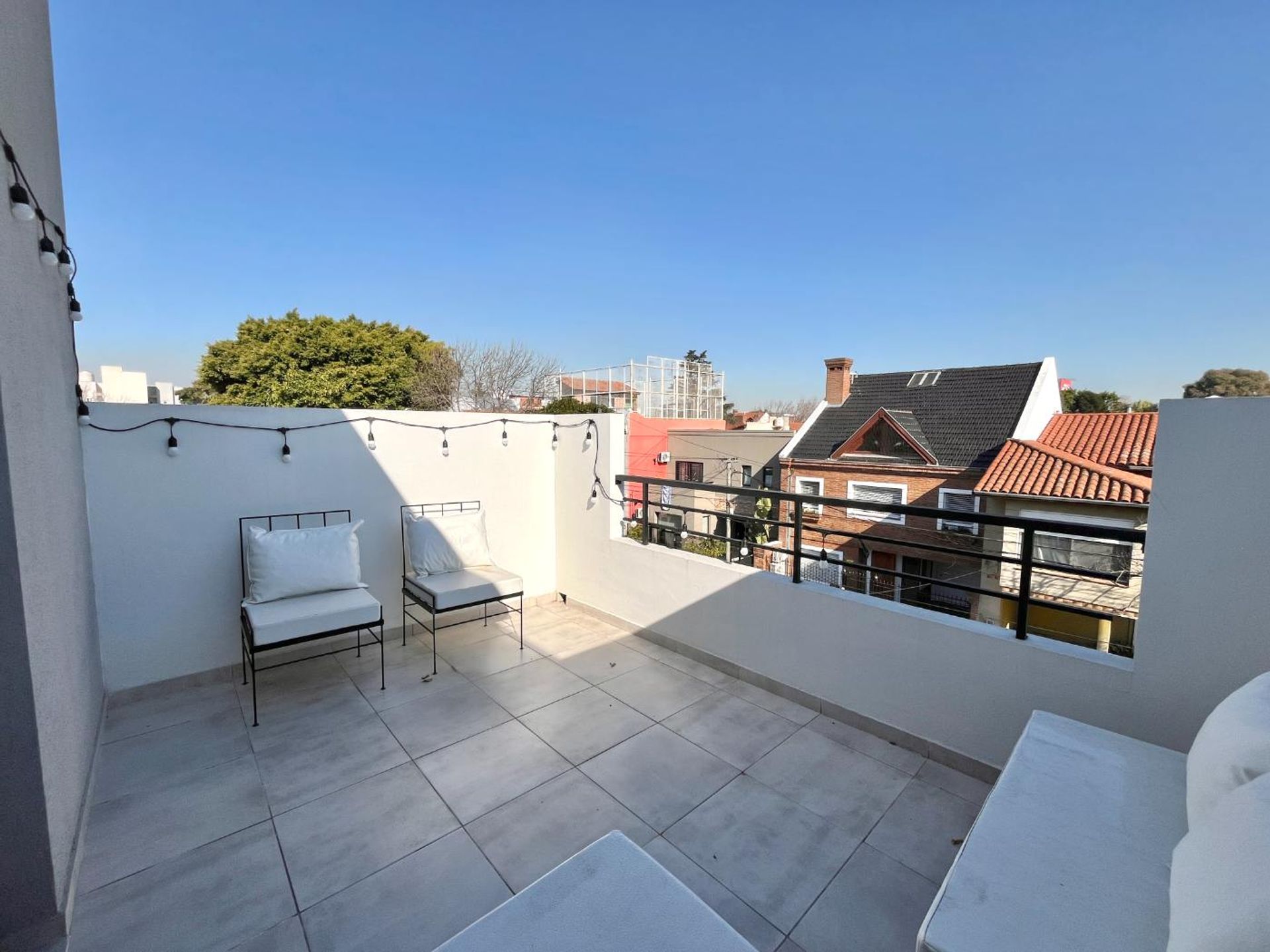 Venta Dúplex 4 amb. Cochera, terraza y jardin