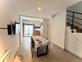 4-room duplex house for sale with garage in Florida