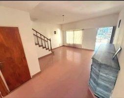 VENTA Hermosa Casa Duplex de 4 amb, Villa Adelina