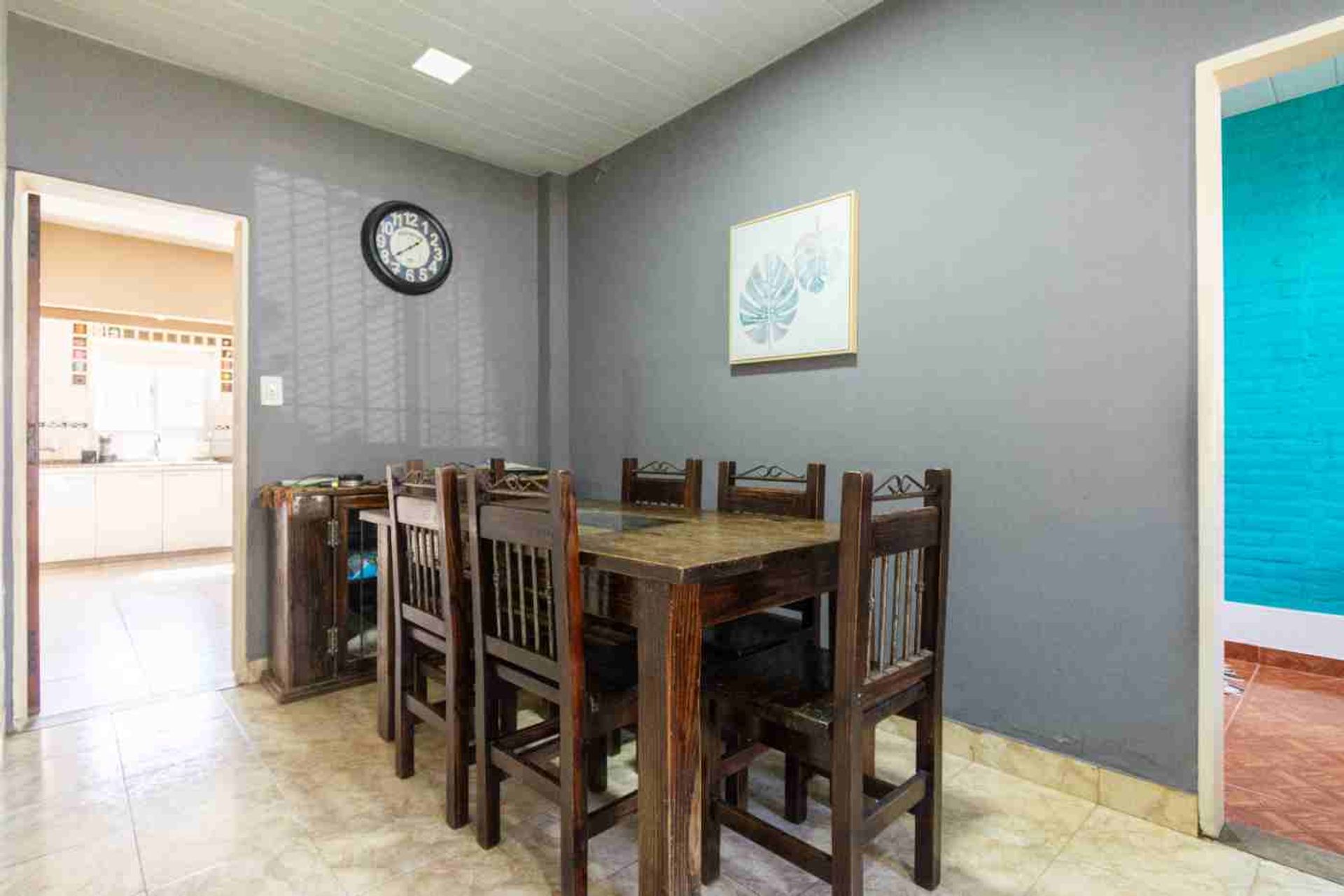 Casa en VENTA con quincho y parrilla