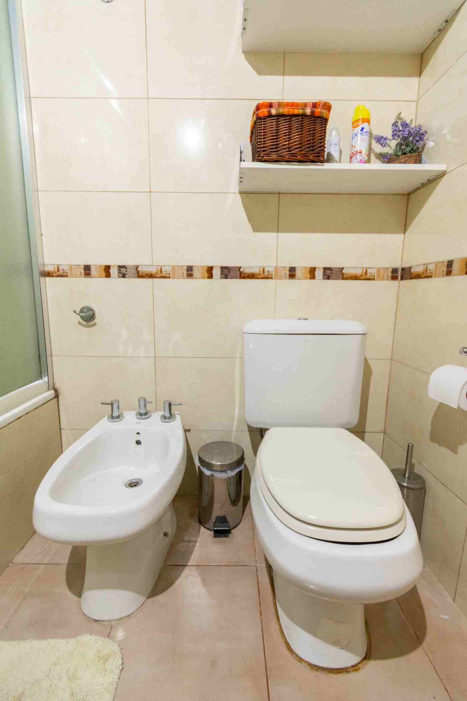 Casa en VENTA con quincho y parrilla