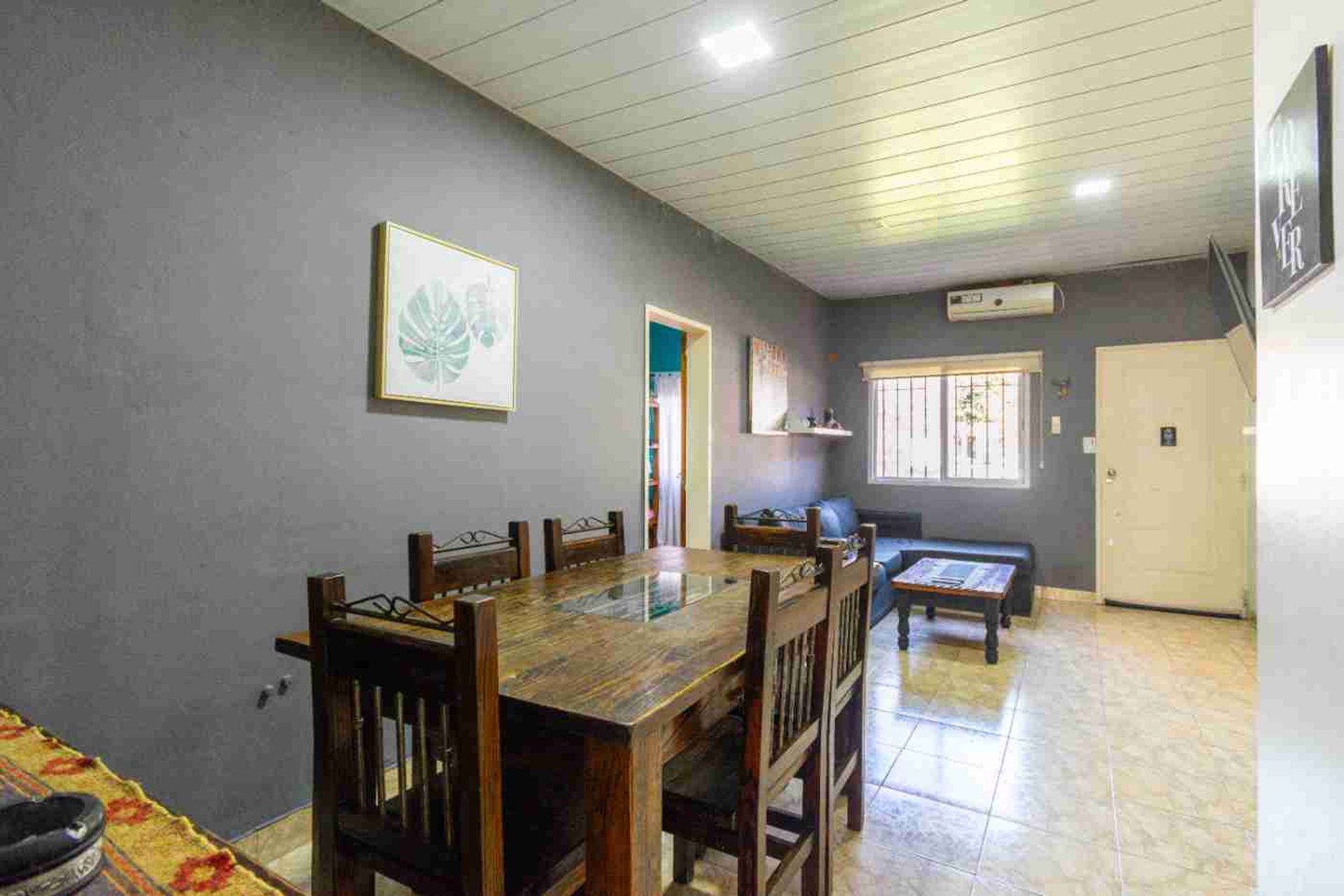 Casa en VENTA con quincho y parrilla