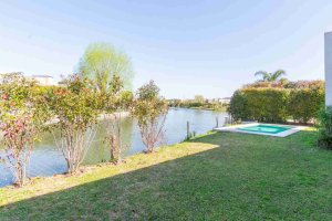 Excelente Casa En Venta A La Laguna