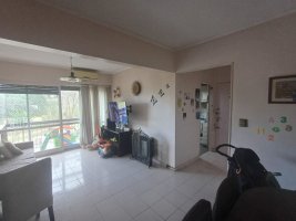 Apartment for Sale 4 Rooms Martinez Unicenter