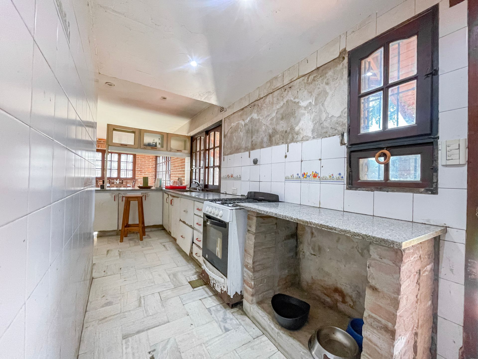 Venta Casa 5 Amb. R. Rojas Parque Pileta Quincho
