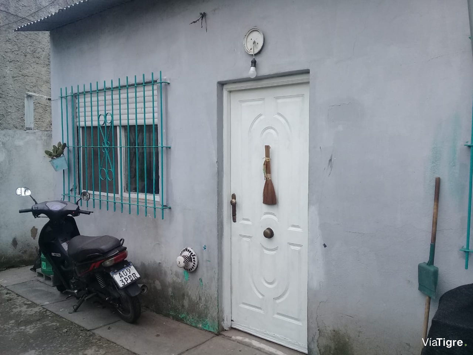 Casa venta en bloque de tres departamentos