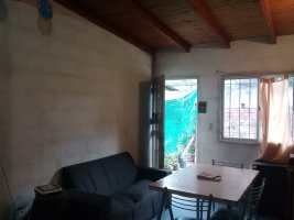 Casa venta en bloque de tres departamentos