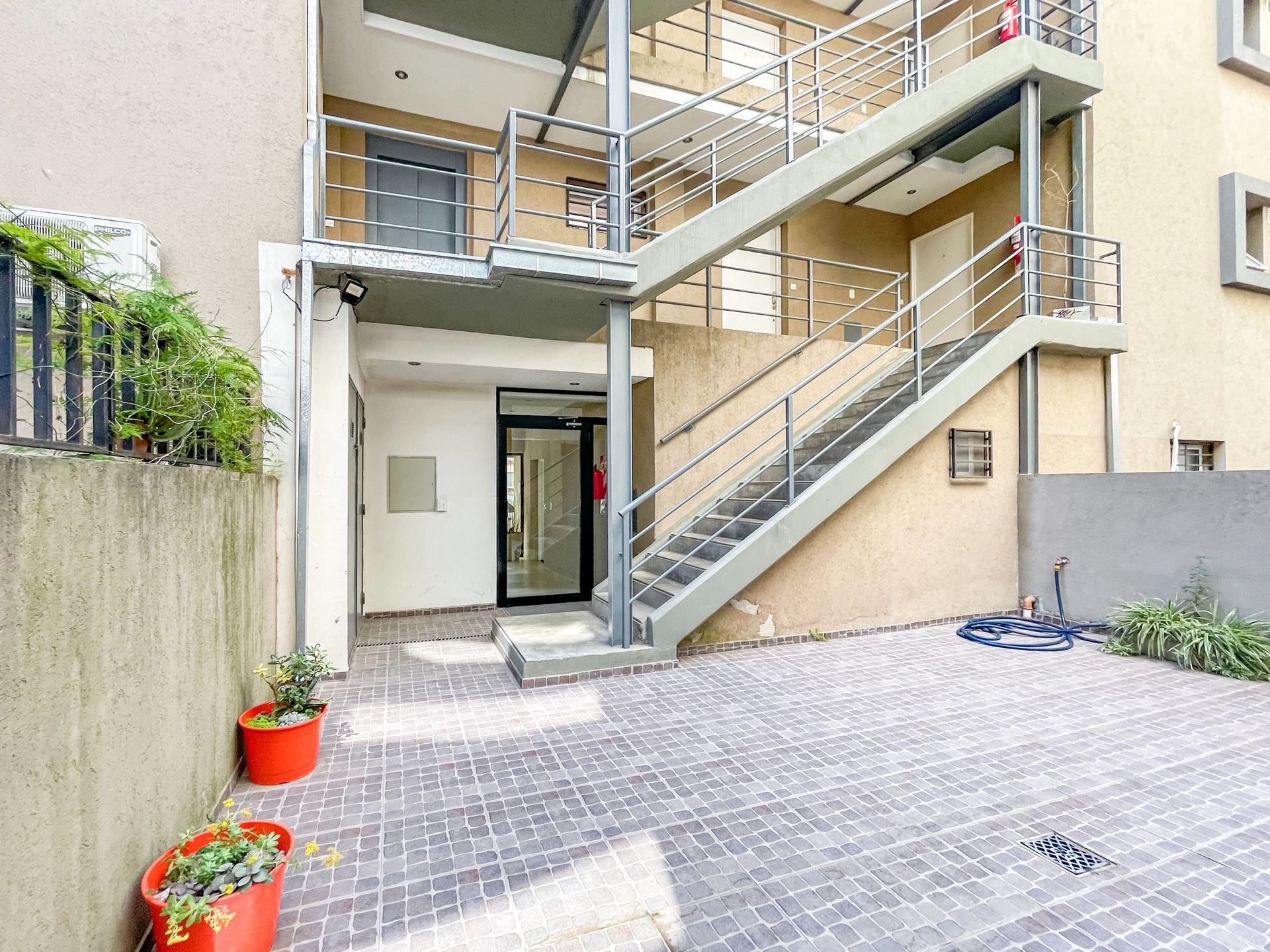 Venta Departamento 3 Ambientes Victoria Cochera