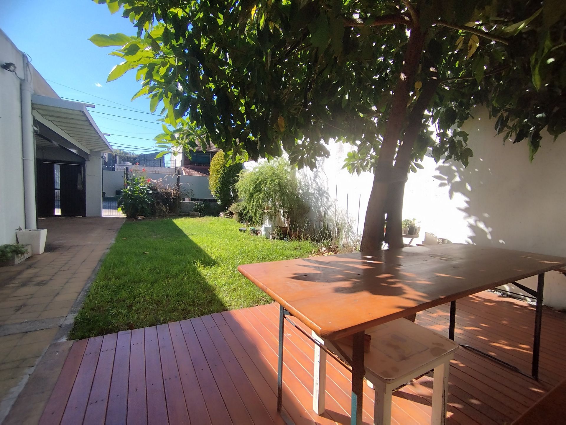 Venta Casa 3 Dorm Jardin Patio Cochera Munro