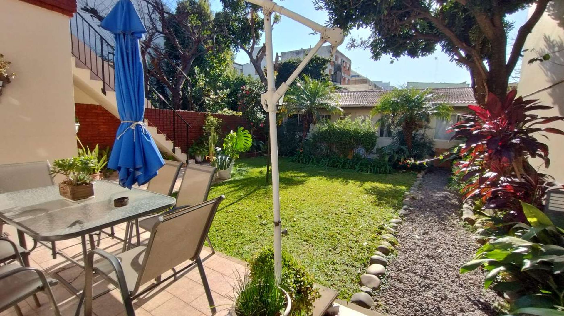 Venta casa de 6 ambientes en Beccar con playroom