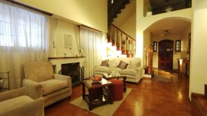 Venta casa de 6 ambientes en Beccar con playroom
