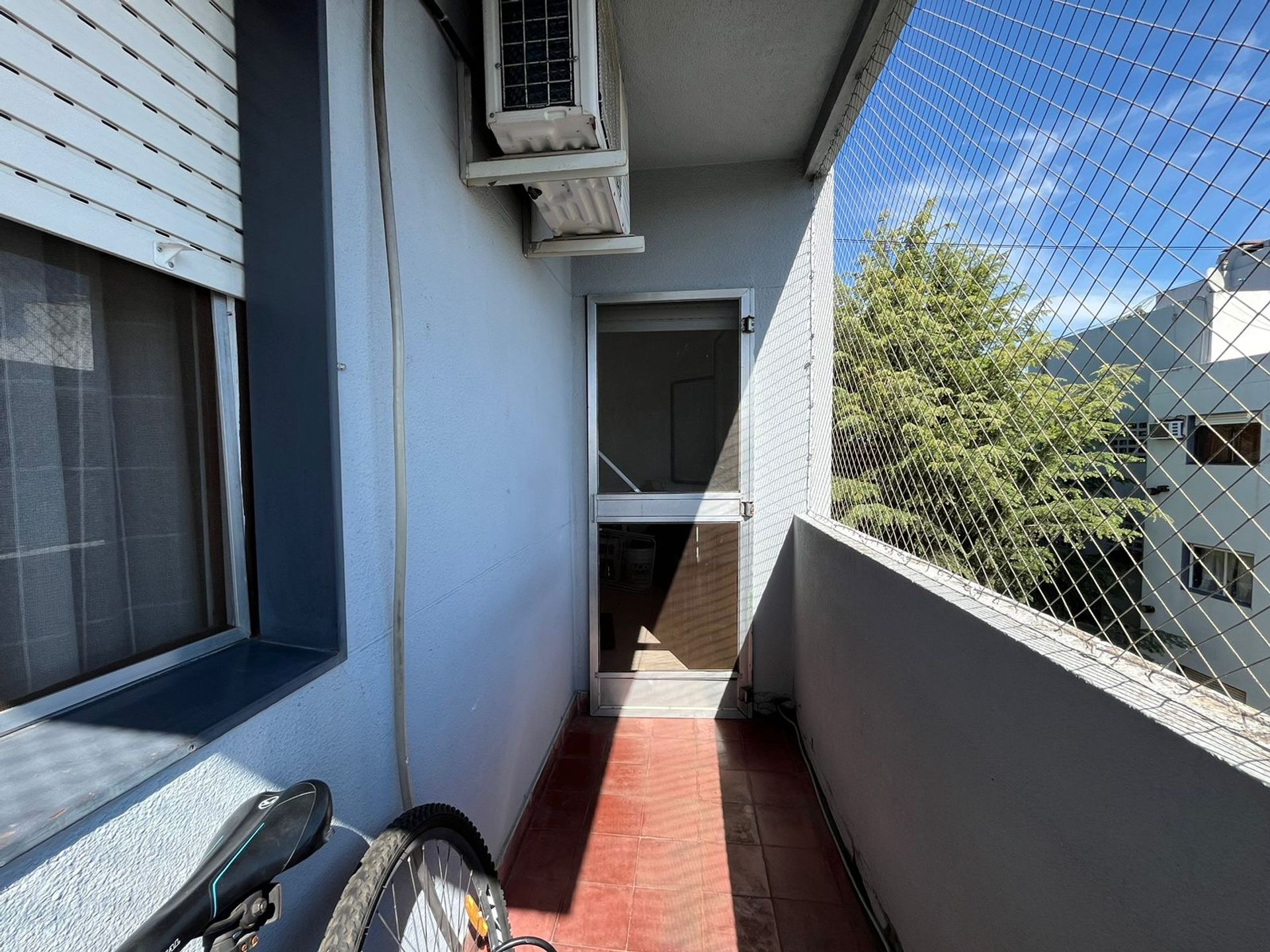 Departamento 3 amb venta Béccar cochera y balcón