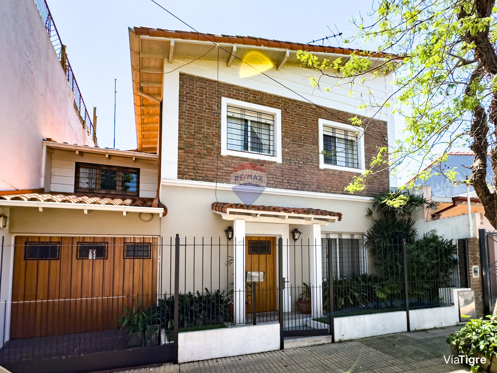 Venta Casa Dos Plantas 3 dorm/ Play/garage/quinch