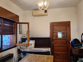 House for Sale, 3 Rooms, Victoria, Excellent Location
