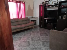 4-Room House for Sale in Don Torcuato