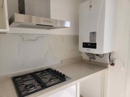 Venta 2 ambientes con jardin propio y cochera