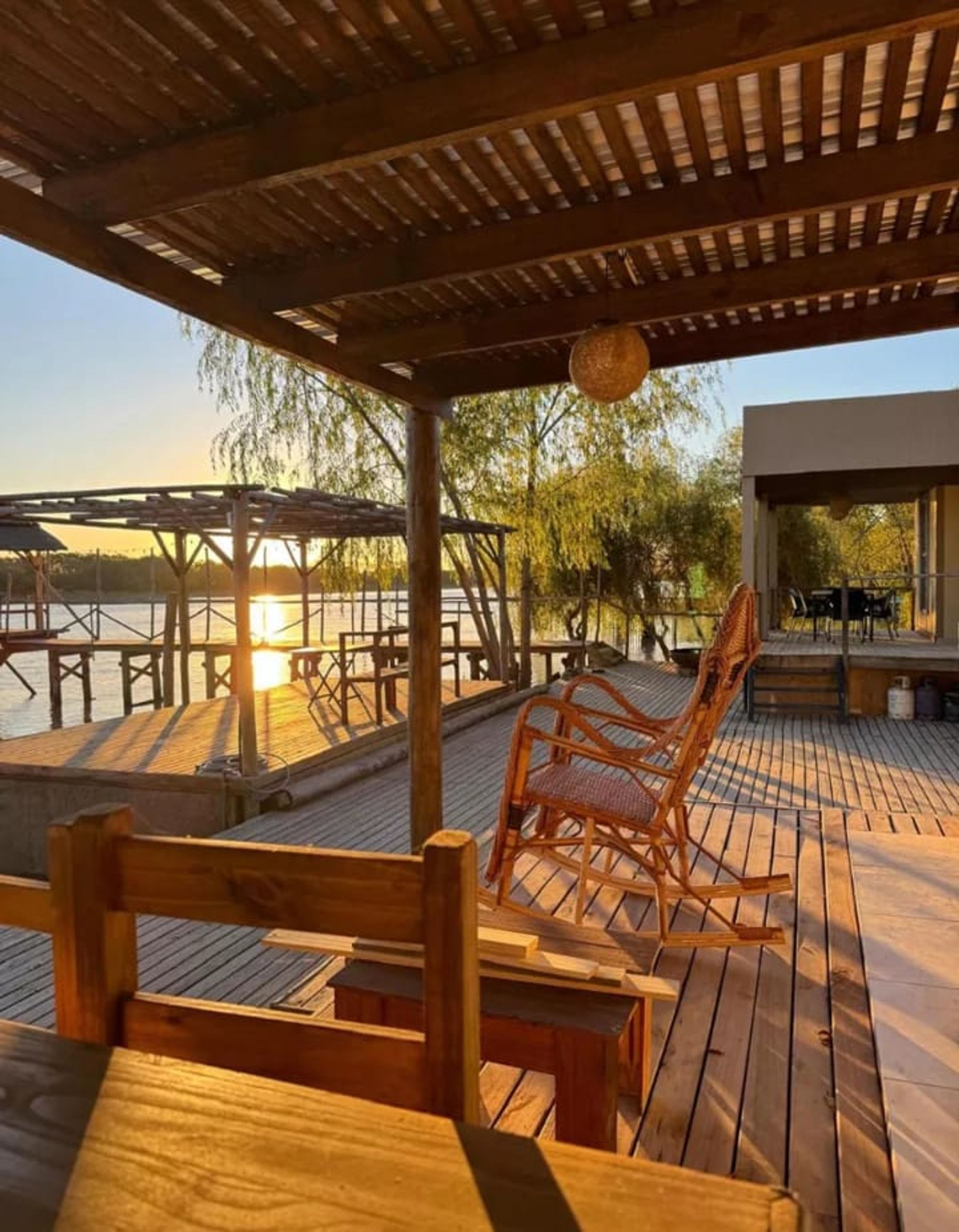 Venta 5 cabañas 7000m2 Río San Antonio Delta Tigre